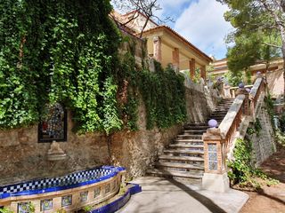 Chalet à Buñol. En venta una joya de 1930 con encanto y prestigio  espectacular