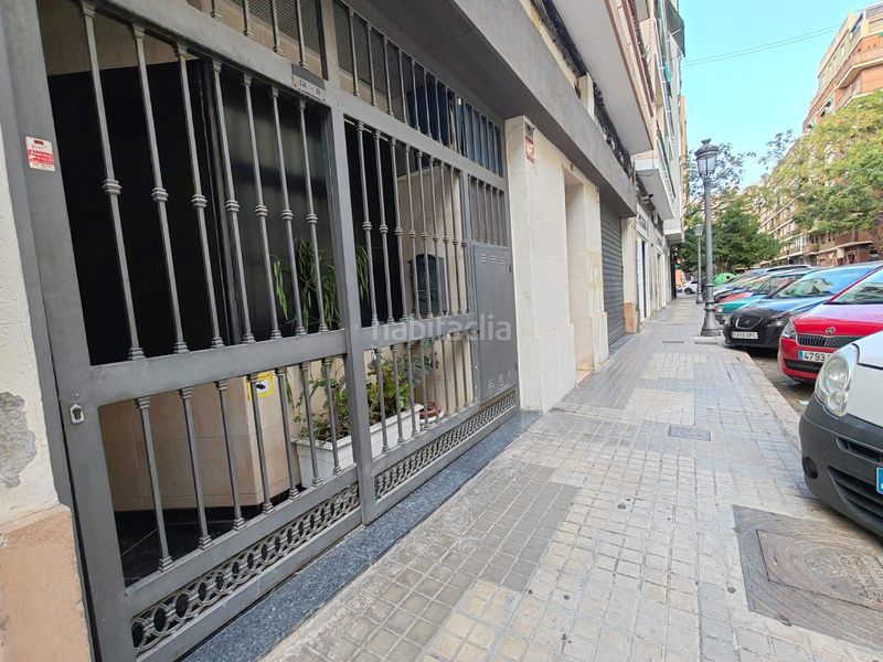 Foto 32be25e4-5274-44f3-9440-56ef3376adbb. Local comercial a Mont Olivet Valencia