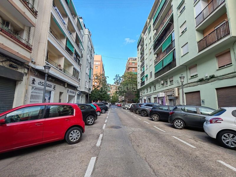Foto 93d03ddf-b09a-41ff-bd05-3cf260a3a572. Local comercial a Mont Olivet Valencia