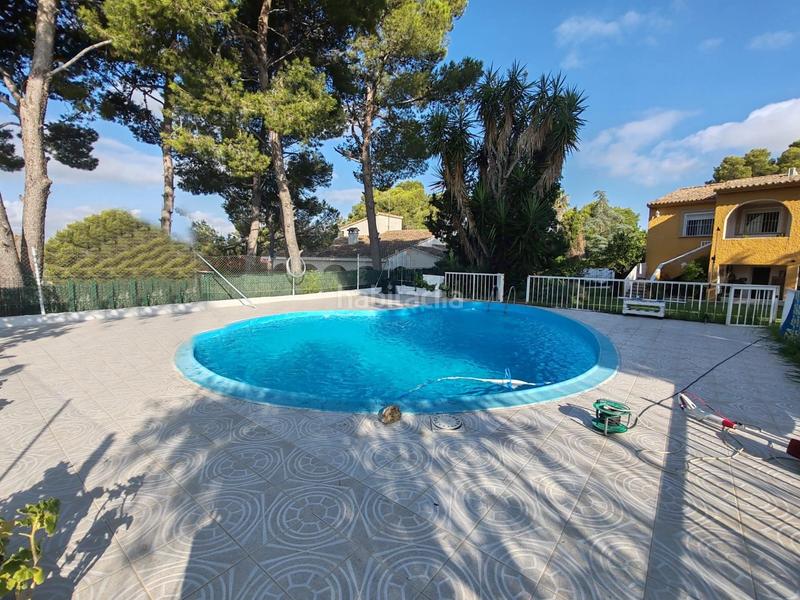 Foto 1fa72594-386d-49c7-bc20-3a4fa0f243e1. Chalet mit heizung parking pool in Cumbres de Calicanto Torrent