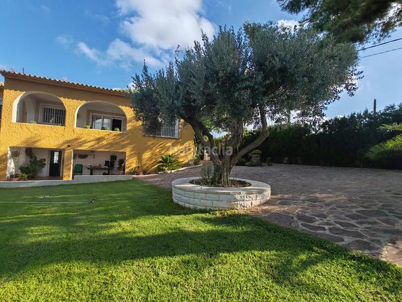 Foto 8bb267ea-ffa4-4861-ba99-5649d3624a62. Chalet mit heizung parking pool in Cumbres de Calicanto Torrent