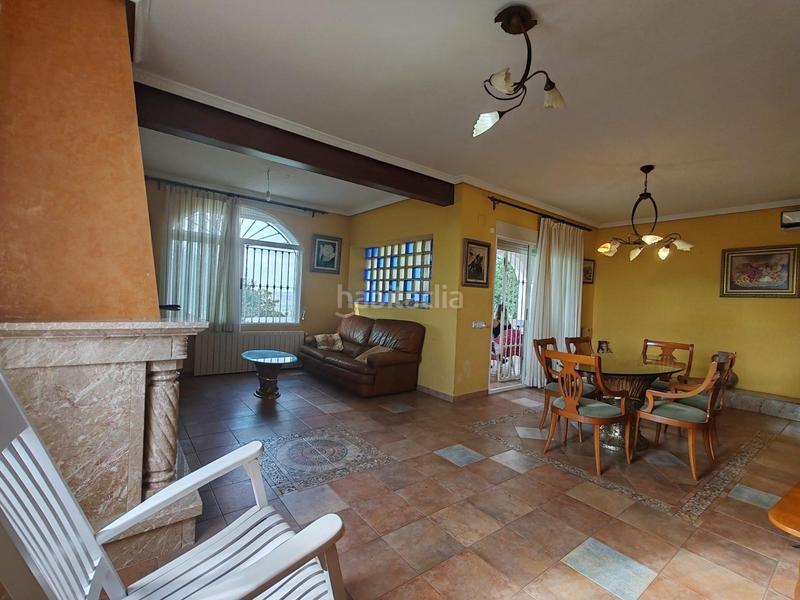 Foto fc6e47fd-3ba6-44d7-81d6-df9766e80e04. Chalet mit heizung parking pool in Cumbres de Calicanto Torrent