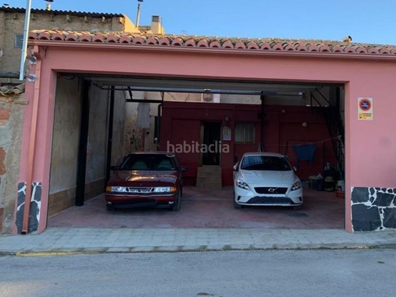Foto 0861b4aa-0fd1-4234-9a2d-19c270aade2e. Casa amb calefacció aparcament a Requena