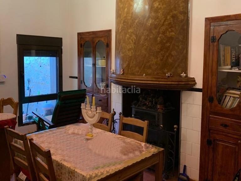 Foto b12ee49d-056a-462d-bb39-c66900b0cbff. Casa amb calefacció aparcament a Requena