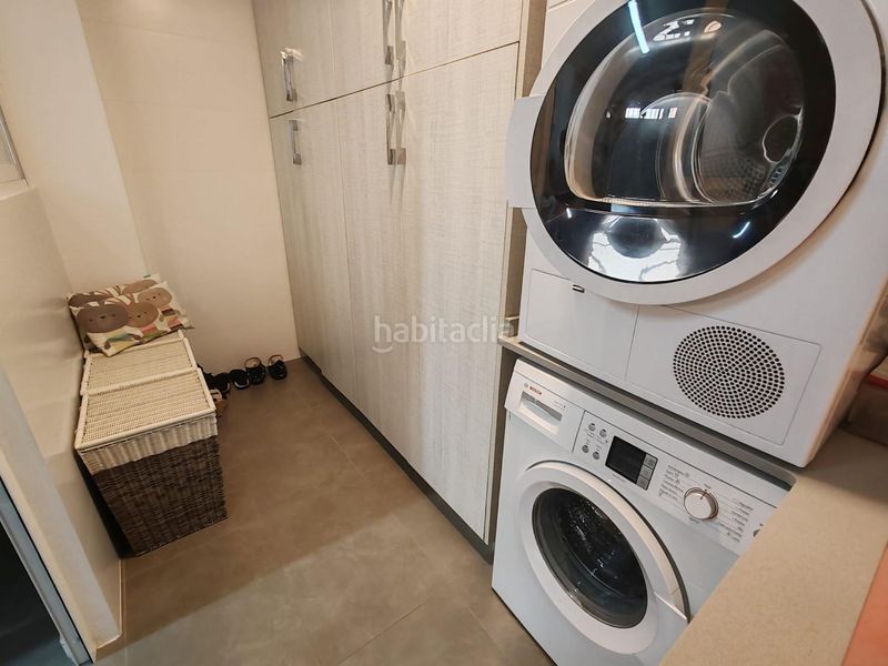 Foto a10cfdfa-008d-4958-9d7b-6743bca0a5eb. Casa adossada amb calefacció aparcament a Avenida de Abril-9 de Octubre Sagunt