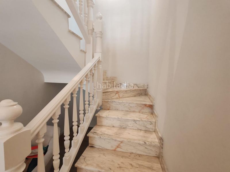 Foto f69e0e6e-7e85-49d4-ac6a-b961c4d1507c. Casa adossada amb calefacció aparcament a Avenida de Abril-9 de Octubre Sagunt
