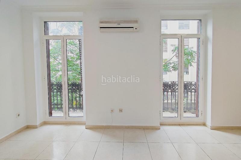 Foto 0f4d1964-9ef6-4bde-92a1-745c1f26f1a1. Alquiler piso vivienda en alquiler en gran vía en Valencia