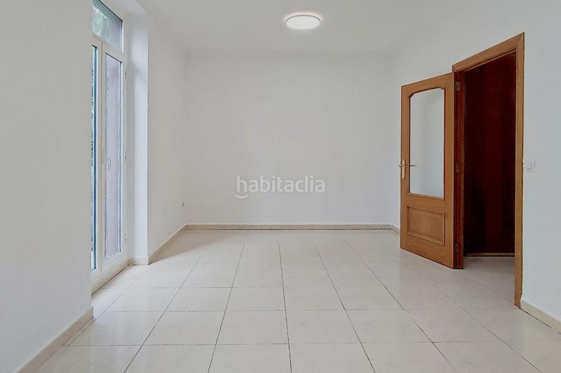 Foto bd2f95b4-48d2-4320-9b53-7b5e8a5fd79d. Alquiler piso vivienda en alquiler en gran vía en Valencia