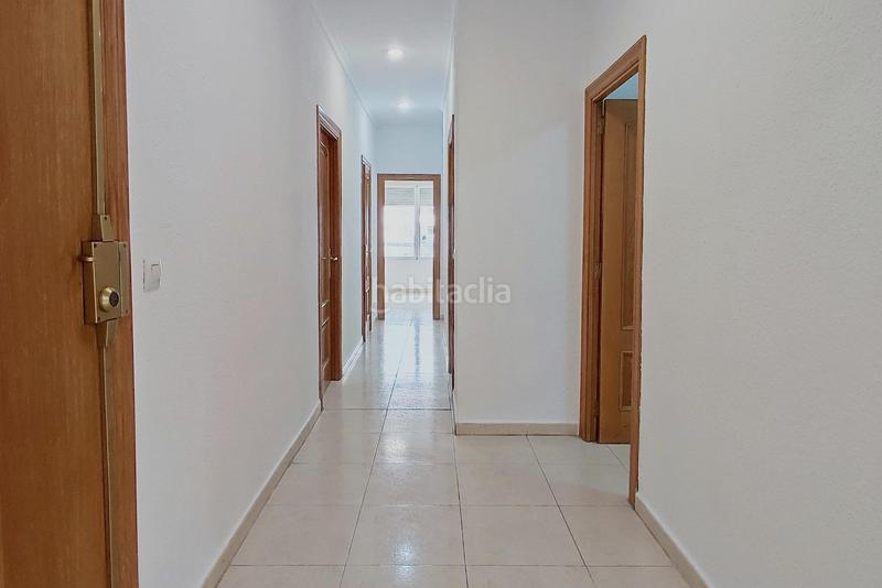 Foto e29f90e3-9de4-4832-b93e-0a85ba3e3598. Alquiler piso vivienda en alquiler en gran vía en Valencia