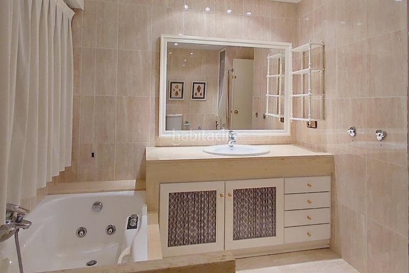 Foto b6b7009d-92a2-4b95-845a-aa2b2081a161. Chalet  lujo en Montealegre, leliana exclusividad, amplitud y calidad de vida en Eliana (l´)