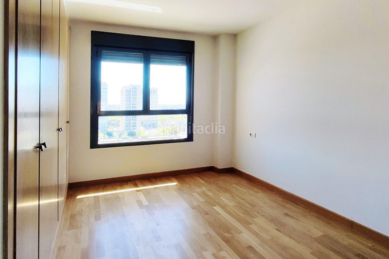 Piso vivienda en novena planta con vistas al mar y garaje en ciutat de les arts i les ciències en Valencia - Imagen 17