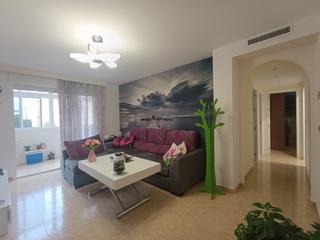 Pis  N/a. 1 piso barrio peral  cartagena, 3 dorm. ascensor, aa
