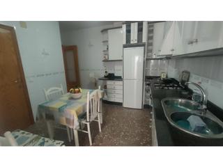 Appartement  N/a. 1 piso, 140m con buhardilla, el garbanzal 4 dorm. 2 baños.