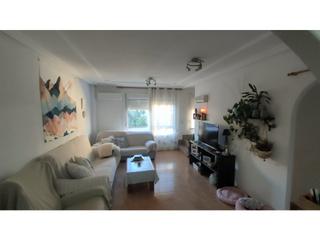 Casa  N/a. Dúplex  zona mercadona  garbanzal. 130m , 3 dorm. garaje de 68m
