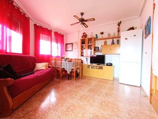 Pis  Calle jimenez quesada-urrutias. 2 piso , los urrutias, 2dorm. ascensor, cochera y balcn con vis