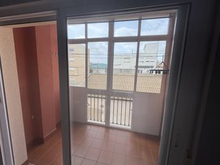 Appartement  Calle san luis. 1º piso esquina el garbanzal  la unión 101m, 3 dorm. 2 baños, pl