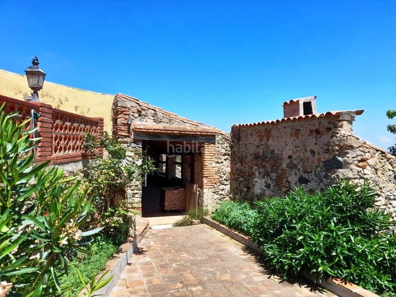 Foto 5fca6d97-3ff2-40c0-8232-afda95dc802f. Bauernhof in vial camino 1 in Riudecols