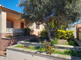 Casa a Aiguam�rcia. Casa / chalet independiente en venta en barcelona 61, les pobles