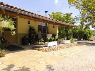 Mas  Carrer tarragona 6. Masía en venta en valls s/n, valls