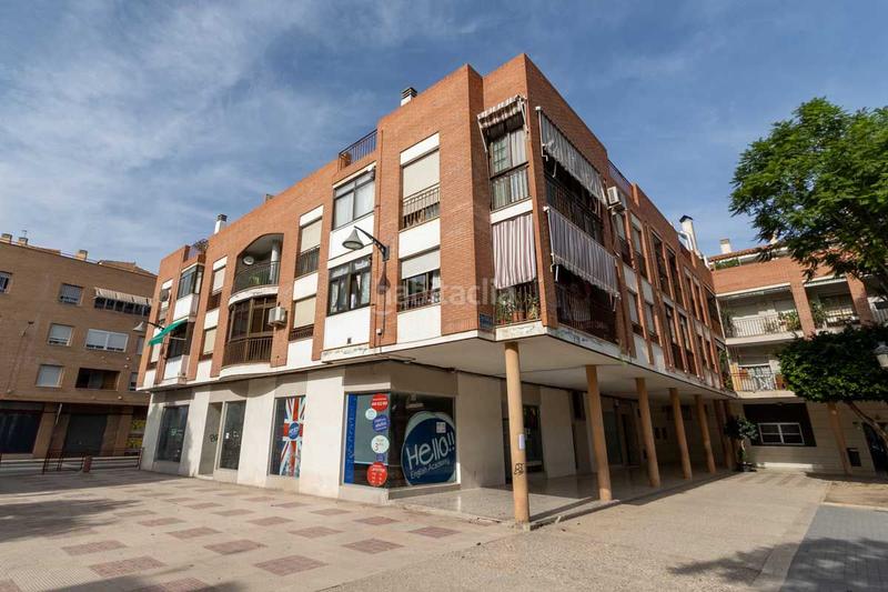 Foto 956d5049-c96f-44b9-89d1-867fc6786ba2. Lloguer local comercial a poeta julian andugar a Santomera