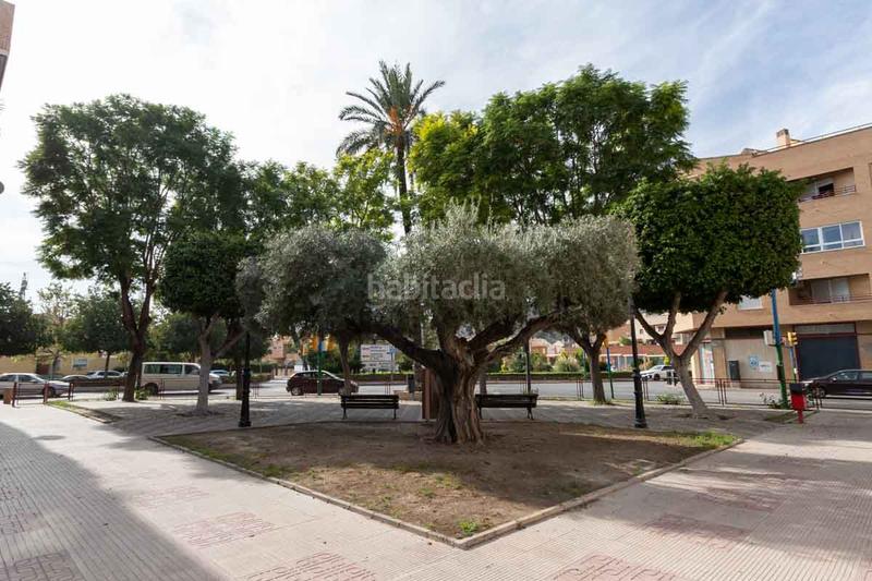 Foto b89a2bea-9c81-4530-85c4-17dd5bd8f739. Lloguer local comercial a poeta julian andugar a Santomera