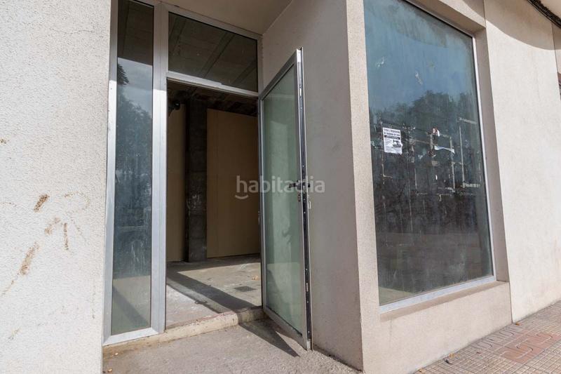 Foto dc4ef6d3-6794-4810-82d2-ffe144143534. Lloguer local comercial a poeta julian andugar a Santomera
