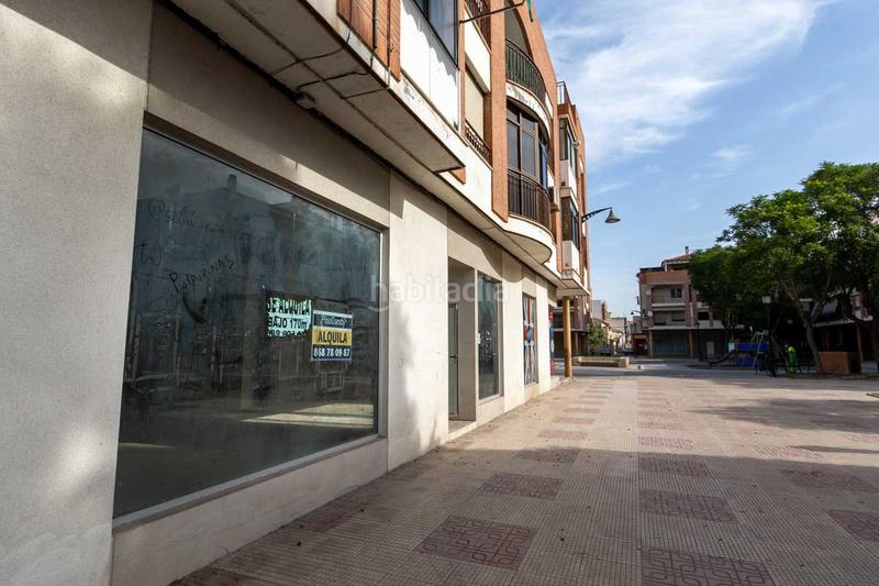 Foto ff14417a-0553-497d-97d0-06cc8147a9e8. Lloguer local comercial a poeta julian andugar a Santomera