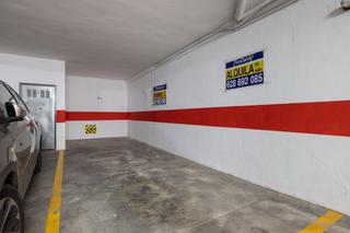 Parking voiture à La cruz, residencial la arboleda. Garaje en venta en santo angel.