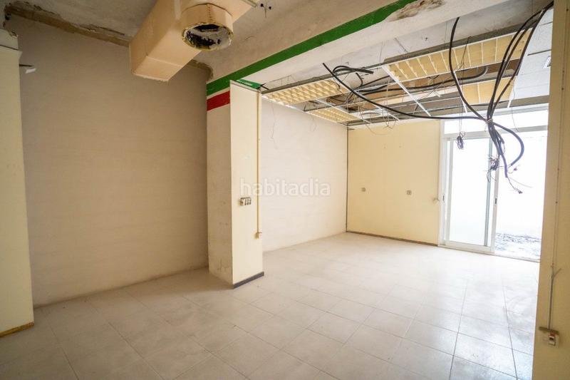 Foto 7f05f32a-a3ea-4ba6-b450-7c5693e73f08. Alquiler local comercial  a la calle en alquiler en centro, 3 despachos. en Murcia