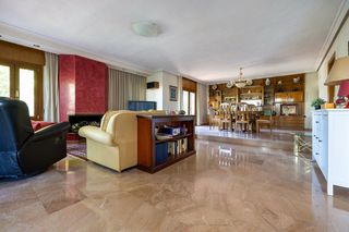 Chalet  Moreno. Chalet en venta en los dolores, 6 dormitorios.