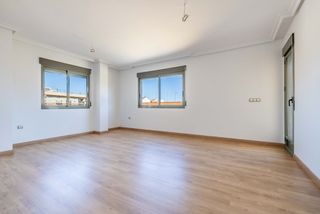 Etagenwohnung  De la yesera. Piso en venta en el campillo, 3 dormitorios.