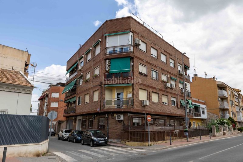 Foto 48240610-360b-4a09-a4cb-519355861a78. Pis amb aparcament a Santo Angel Murcia