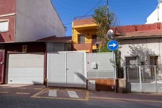 Casa a ANGEL ROMERO ELORRIAGA 18
