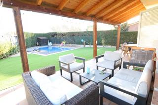 Xalet  De montserrat roig. Casa o chalet independiente en venta en avenida de montserrat ro