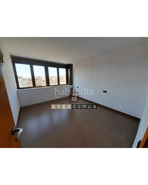 Foto 2cab8dd9-eaa1-4ed3-bd5c-e96dc6a9874b. Alquiler piso excelente piso con parking en alquiler zona florida en Hospitalet de Llobregat (L´)