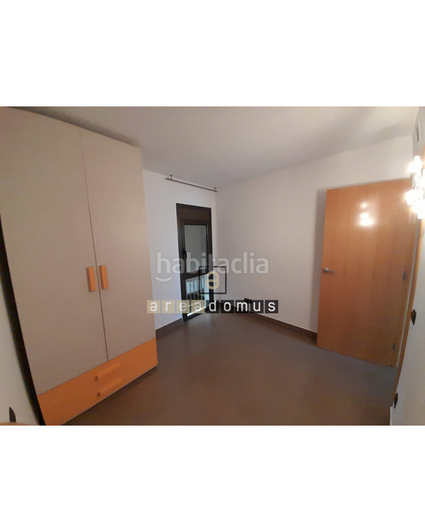 Foto 71d6d8e2-d9e6-430f-81d3-02fe1a931776. Alquiler piso excelente piso con parking en alquiler zona florida en Hospitalet de Llobregat (L´)