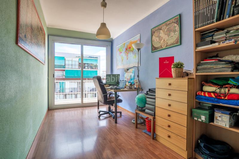 Foto 115f02a8-f478-4425-bd0e-f5ddde2324c7. Pis a Can Serra Hospitalet de Llobregat (L´)