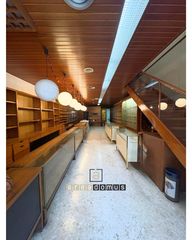 Lloguer Local Comercial a Centre-Can Nadal. Excelente local comercial en el centro de sant feliu