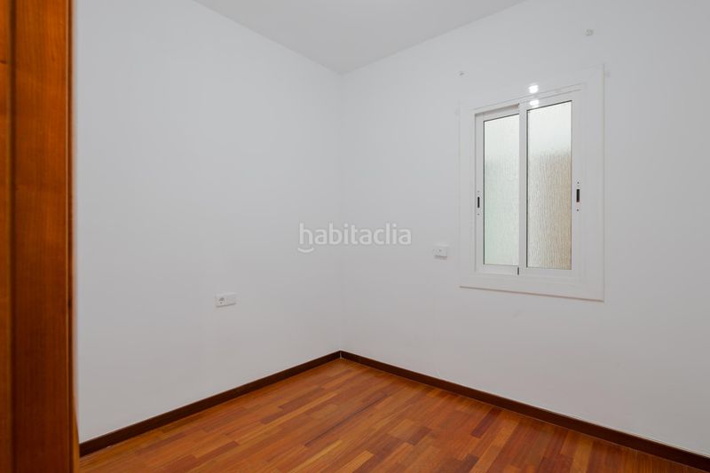 Foto de3cca06-10ac-4535-887f-a6b7c2df538d. Pis a La Plana Esplugues de Llobregat