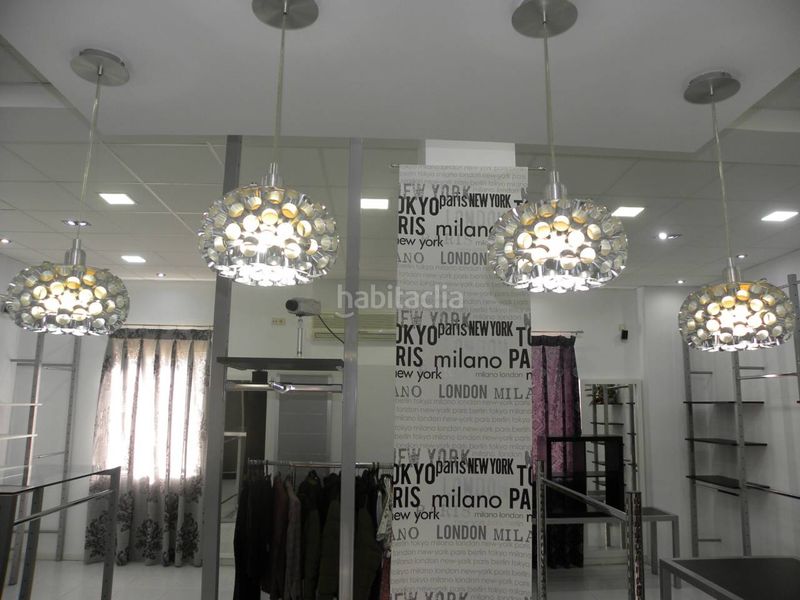 Foto 4a6002ea-ef11-4dd3-86be-3c9e9fc99fde. Local comercial a avenida gran vía 11 a Caravaca de la Cruz