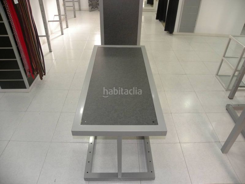 Foto c4dd7352-ba04-4f41-8057-60af5e1043ea. Local comercial a avenida gran vía 11 a Caravaca de la Cruz