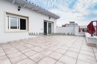 Location Appartement à Col·legis Nous. Gran terraza a pie de salón