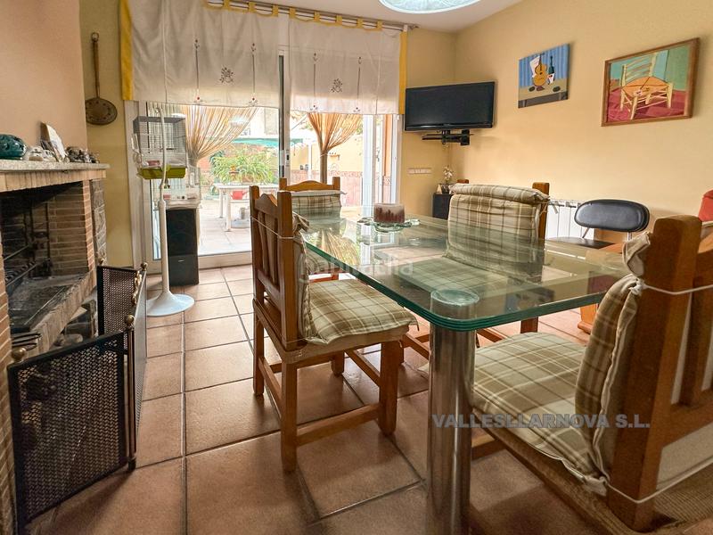 Foto 5f355983-d058-4dc4-b219-0700088be0cd. Casa aparellada amb calefacció aparcament a Estació de França Mollet del Vallès