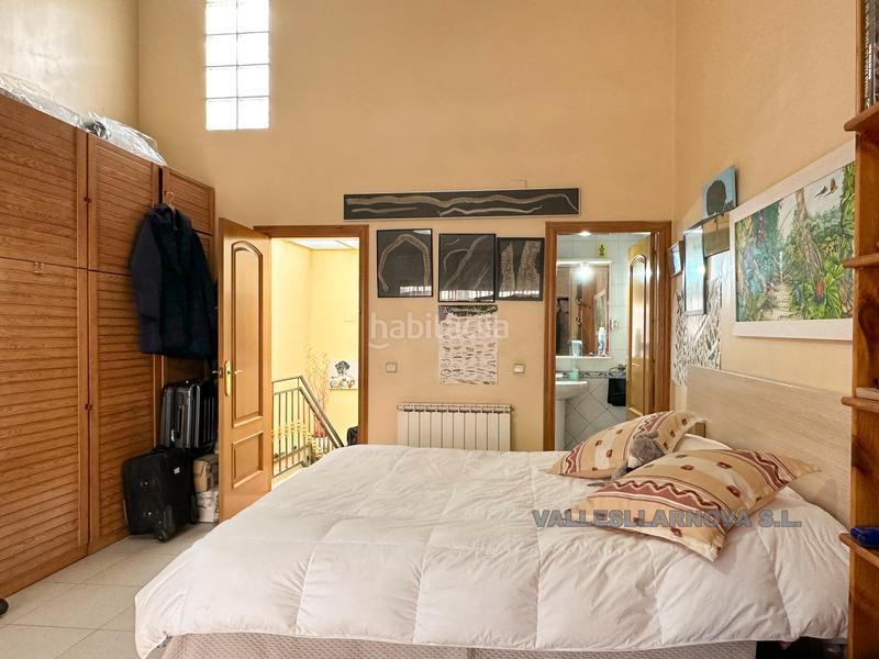 Foto e8a85d4a-73b2-4e81-aeb5-49c11b5e94e1. Casa aparellada amb calefacció aparcament a Estació de França Mollet del Vallès