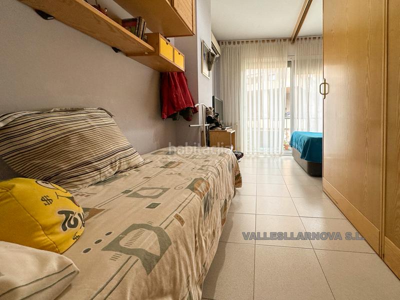 Foto f4277c20-ad42-41d7-8b91-905cfaf98874. Casa aparellada amb calefacció aparcament a Estació de França Mollet del Vallès