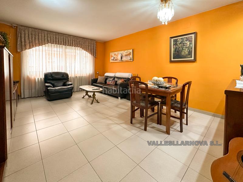 Foto 61a137ac-cd2d-4a1a-aebd-ad12dde0cd2c. Maison jumelée avec chauffage parking dans Estació de França Mollet del Vallès