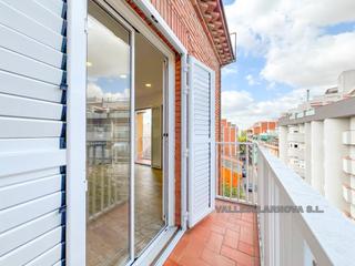 Etagenwohnung in Col·legis Nous. En pleno centro con ascensor