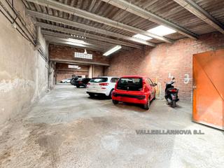 Locale commerciale in Col·legis Nous