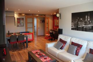 Flat in Col·legis Nous. Seminuevo con parking