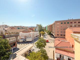 Haus in Centre. Plurifamiliar con acceso a 2 calles